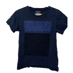 Calvin Klein t-shirt 14-16years